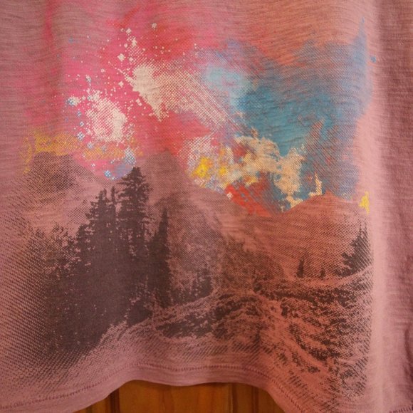 3/$25 ♻️ EMS Organic Cotton Graphic Tee - Picture 2 of 4